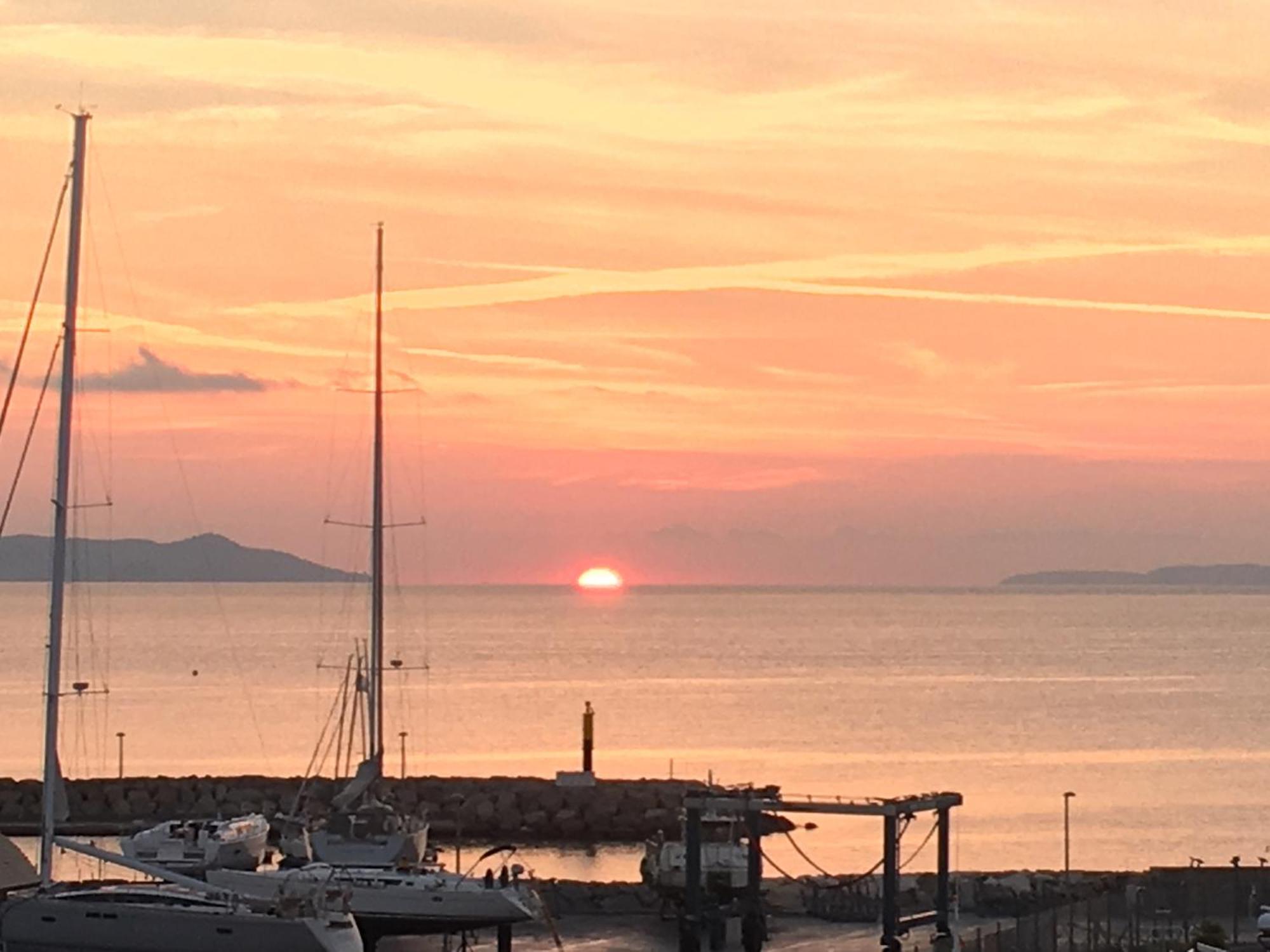Cajun Apartment Hyeres Ngoại thất bức ảnh